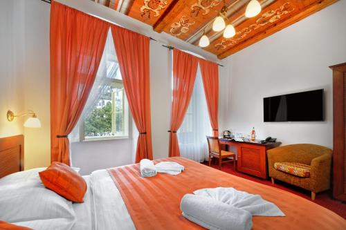 Hotel Lippert – Prague, NY