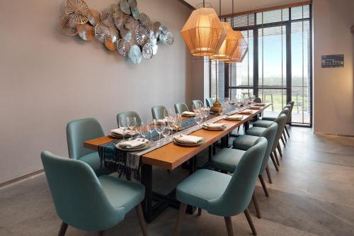 Restaurant, Kokoon Hotel Banyuwangi in Banyuwangi