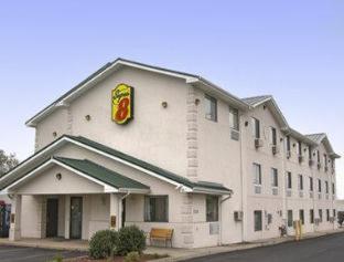 Super 8 By Wyndham Harrisonburg