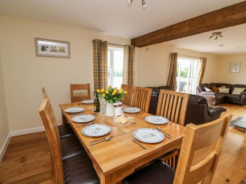 Lower Pentre - image 4