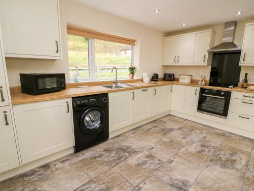 Lower Pentre - main image