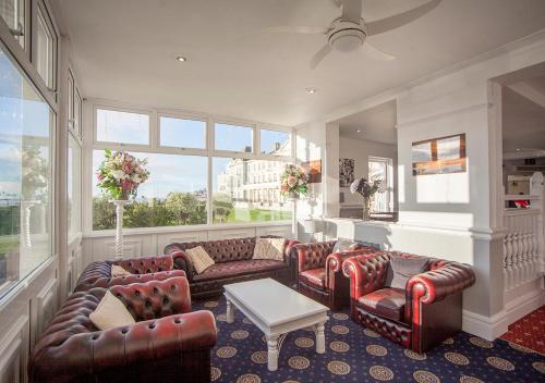 ผับ/เลาจน์, The Royal Hotel in เวสทันซุเปอร์มาร์