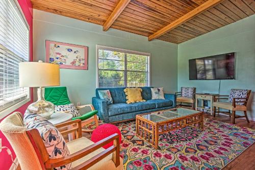 Vibrant PCB Abode with Patio Walk to the Beach - main image
