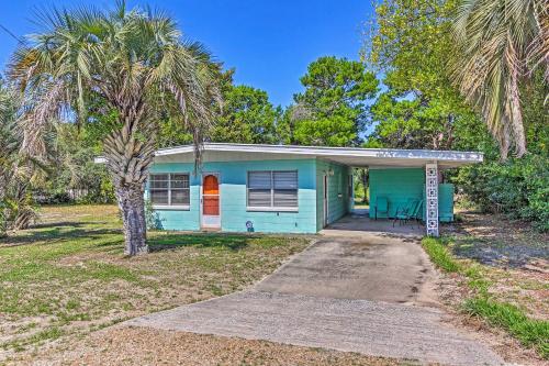 Vibrant PCB Abode with Patio Walk to the Beach