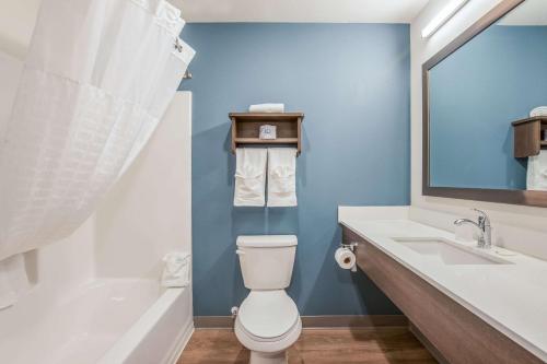 WoodSpring Suites Chicago Midway - image 14
