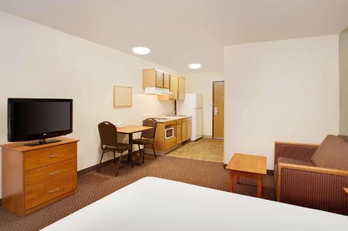 WoodSpring Suites Chesapeake-Norfolk South