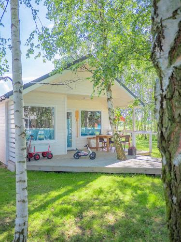 2 bedrooms, 4 beds