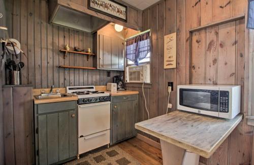 Pet-Friendly Lake Cabin Boat Rentals and Dock! in Fergus Falls (MN)