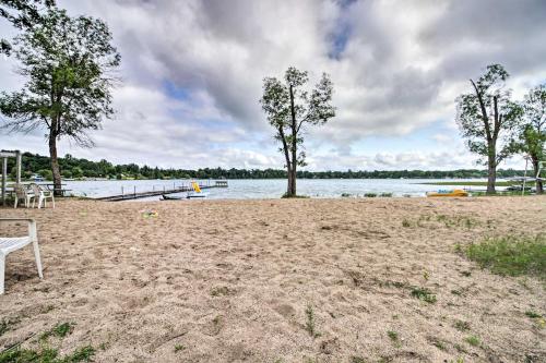Pet-Friendly Lake Cabin Boat Rentals and Dock! in Fergus Falls (MN)