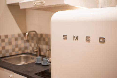 Glance in Rome - image 14