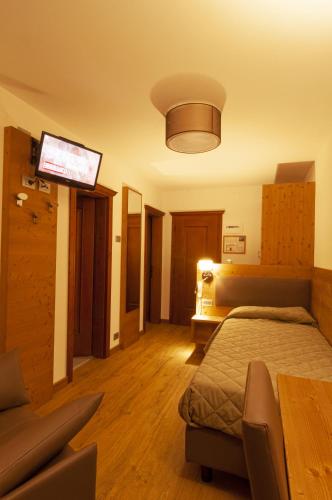 Albergo Antelao - image 8
