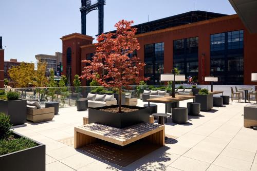 Létesítmények, Live! by Loews - St. Louis near Központi Közkönyvtár