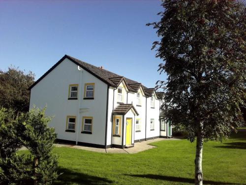 Riverbank Cottages