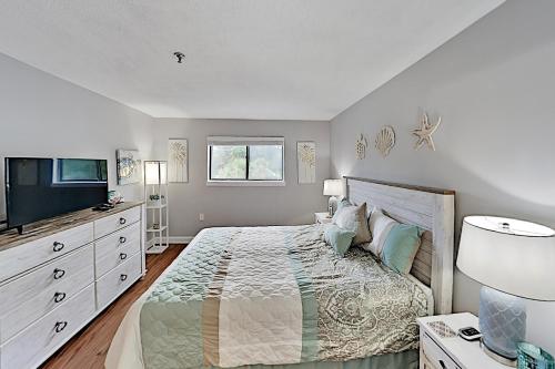 Luxe Condo at Hilton Head Resort - Pools & Hot Tub condo - main image