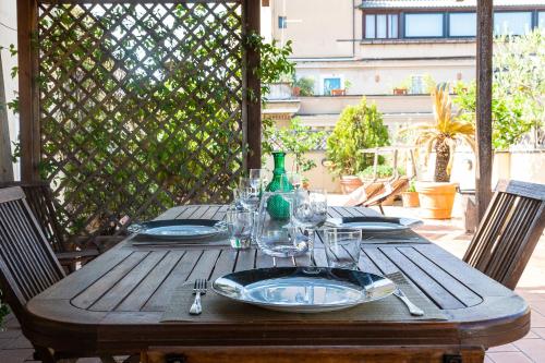 Amazing New Penthouse with terrace Jewish Ghetto - image 10