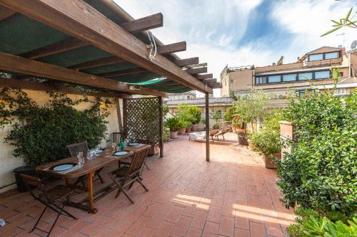 Amazing New Penthouse with terrace Jewish Ghetto - image 7