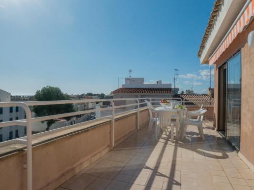 Three-Bedroom Apartment - Top Floor image 10