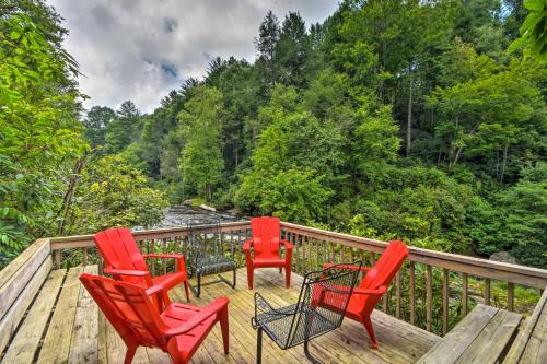 Quiet Riverfront Escape with Deck and Fly Fishing! in Sapphire, USA