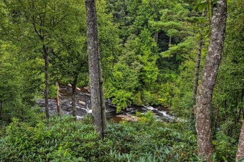 Quiet Riverfront Escape with Deck and Fly Fishing!