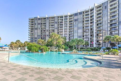 Edgewater Resort Condo Walk to Beachfront! - image 10