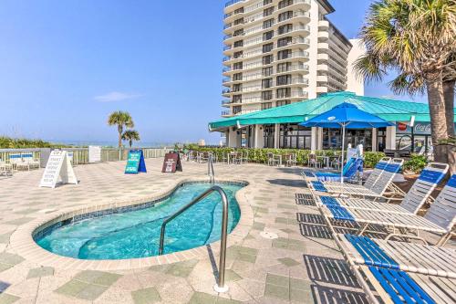 Edgewater Resort Condo Walk to Beachfront! - image 3