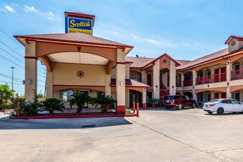 Scottish Inns & Suites IAH Airport-Beltway 8 – Houston, TX