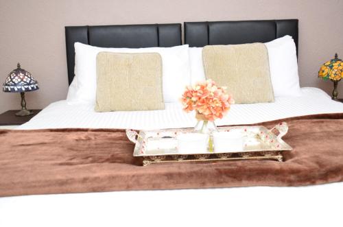 (7SM-11)Dreams Serviced Accommodations- Staines/Heathrow chambre d'hôte Heathrow Terminal 5 Underground Station