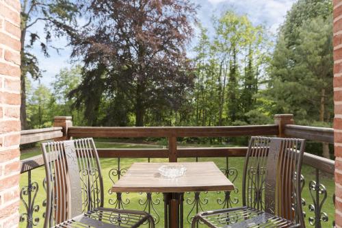 Belle-Isle sur Risle - Chateau Hotel & Spa - Tap to explore photos