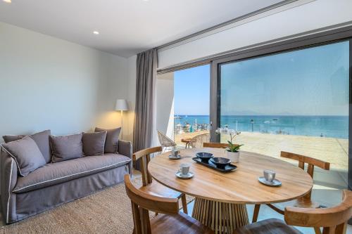 NOA BEACHFRONT SUITES - Apartment - Kardamaina