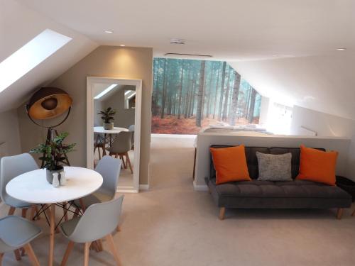 The Barn, Boutique Self-Catering Apartment - Belvoir Suite