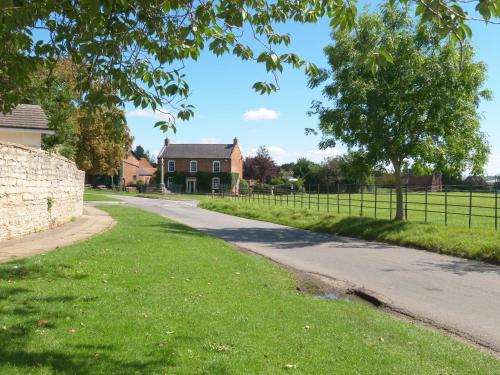 The Barn, Boutique Self-Catering Apartment - Belvoir Suite