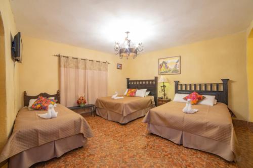 Hotel Gran Plaza Euromaya, Антигуа-Гуатемала (фото 3)