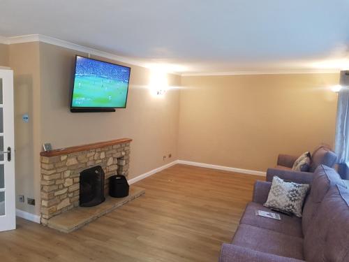 Cosy House, Bletchley, Buckinghamshire