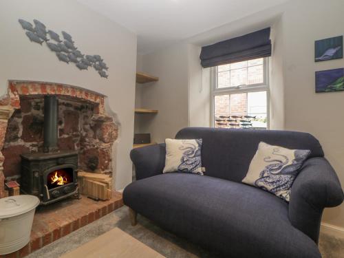 7 Horse Lane - main image