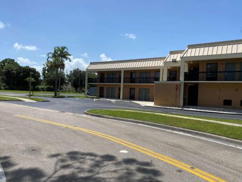 SureStay Hotel by Best Western Fort Pierce