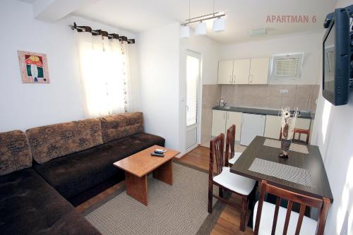 кухня, Apartments Kojic in Бар