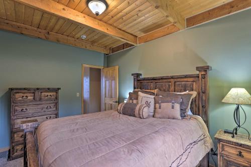 Rustic Breckenridge Escape with Hot Tub and MTN Views! - image 7