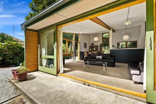Zuhanyzó, Merioneth Retreat - Arrowtown Holiday Home in Arrowtown