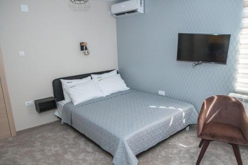 Mehana apartmani - image 11