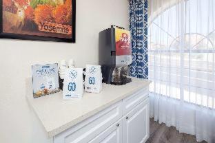 Travelodge by Wyndham Harbor City in Palos Verdes