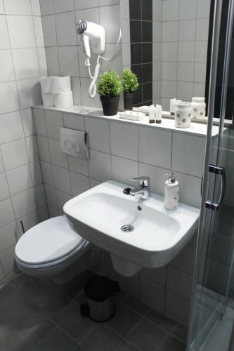 Guest House 1568 - image 13