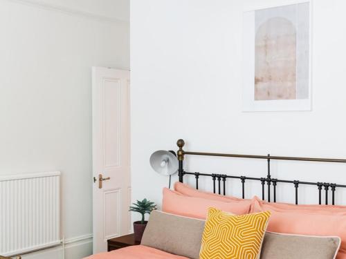 'Believe' A dream holiday flat in Westbourne