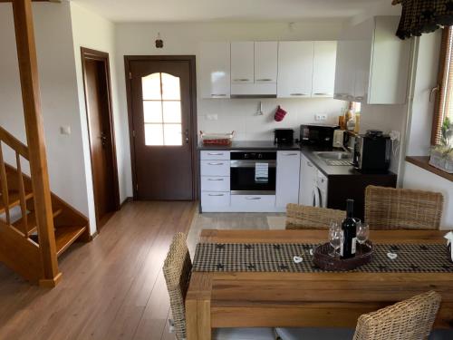 廚房, Villa Rocky View in 斯塔拉列斯納