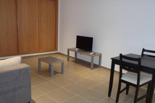  Nunes Apartments in Mexilhoeira da Carregacao