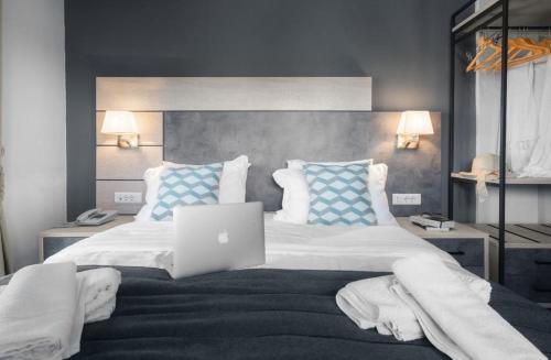 . Meliton Inn Hotel & Suites by the beach