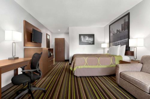 Super 8 by Wyndham Windsor/Dougall Super 8 by Wyndham Windsor/Dougall