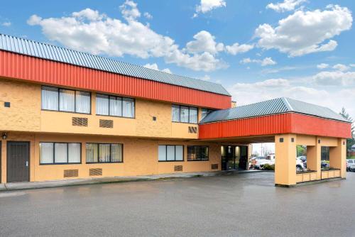 Ramada by Wyndham Coquitlam in Coquitlam, Canada