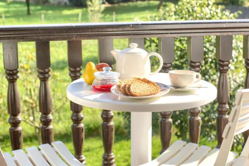 餐飲選擇, 弗洛林達公寓 (Apartamentos Florinda) in 倫特