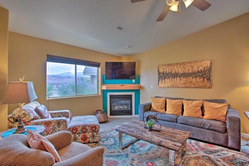 Modern Moab Townhome with Shared Pool and Hot Tub! in Moab, USA