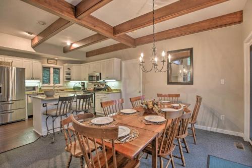 3-Story House with Large Deck in Wintergreen Resort! - image 5